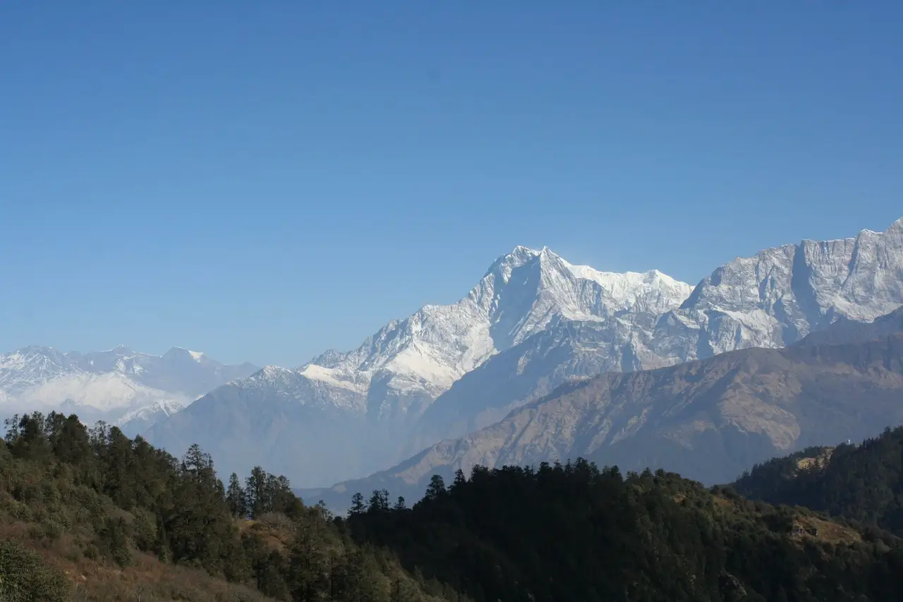 Ascension de Mohare Danda : panorama sur le Dhaulagiri et les Annapurnas au Népal