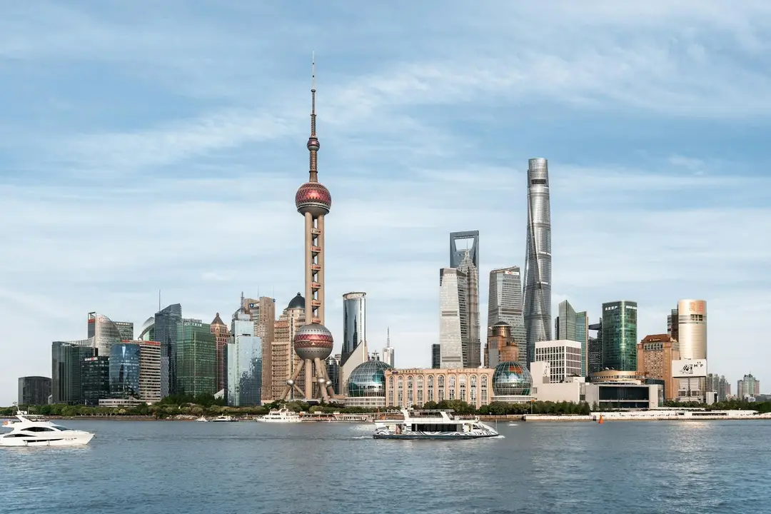 Vue sur le bund à Shanghai, de jour