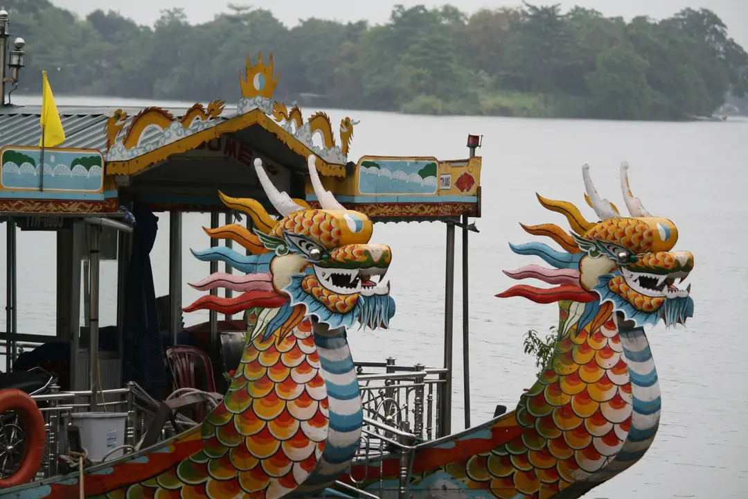 vietnam-croisière-rivière-des-parfums-hué.jpg