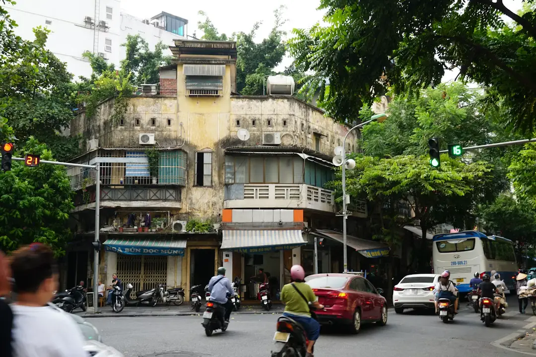 vietnam-hanoi-vieux-quartier.avif