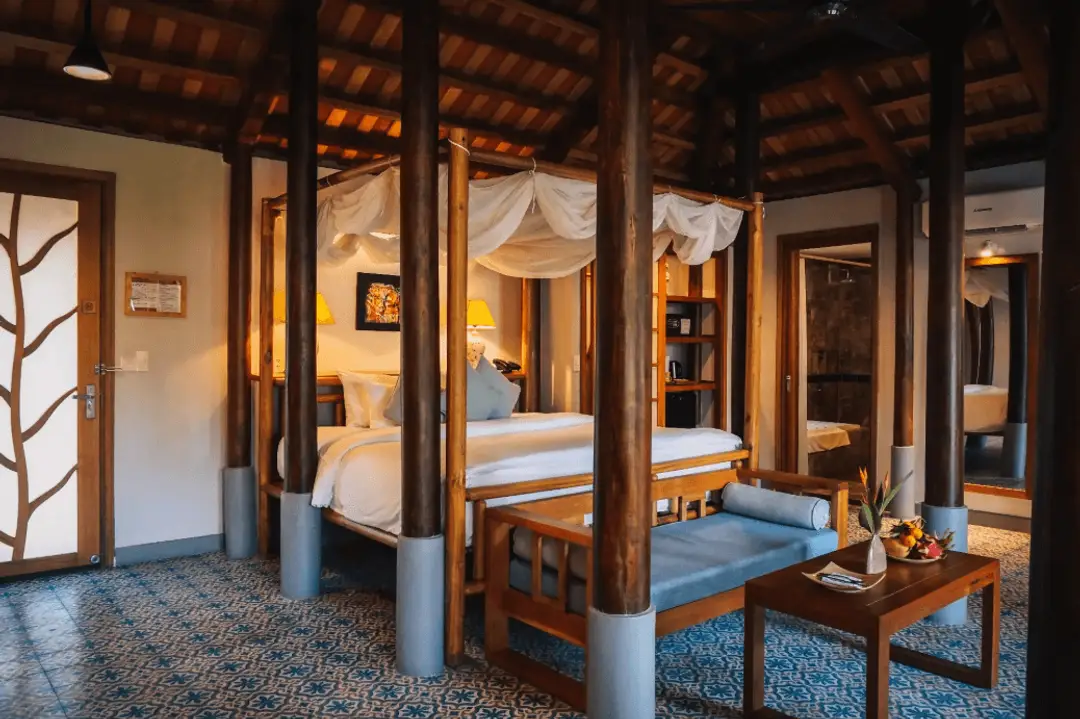 vietnam-pilgrimage-hué-villa.png