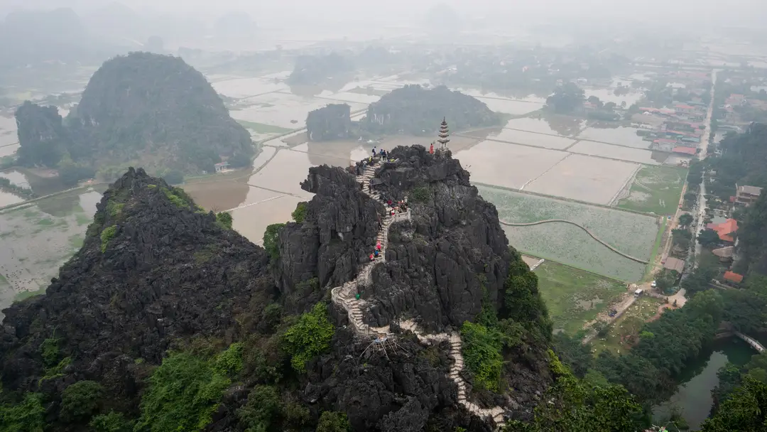 vietnam-tam-coc-mua-cave-pluie.jpg