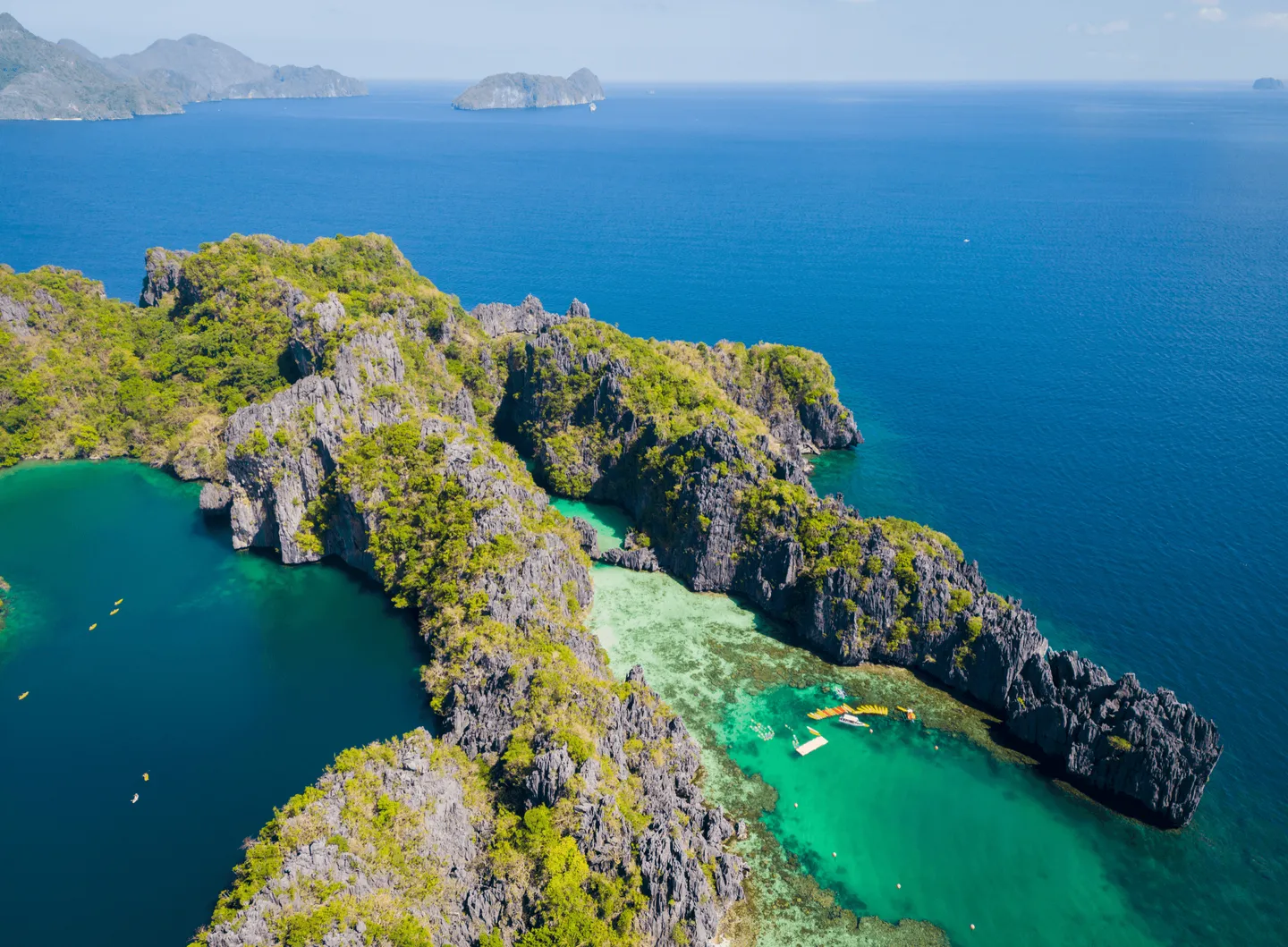 Voyage aux Philippines - Small Lagoon d’El Nido, encore vu des airs, avec ses eaux d'une couleur qui laisse rêveur...