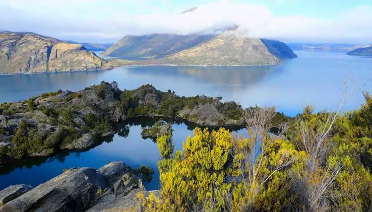 Besuch von vulkanischen Schlammsee Wawo Moda