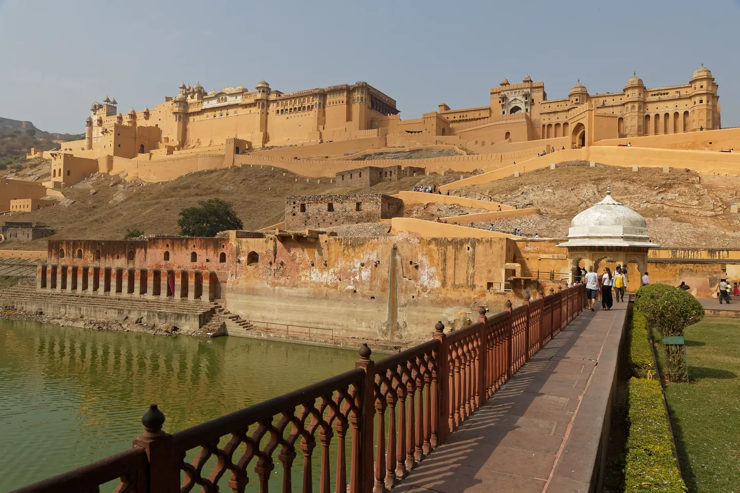 travel-india-amber-fort-jaipur-rajasthan.jpg
