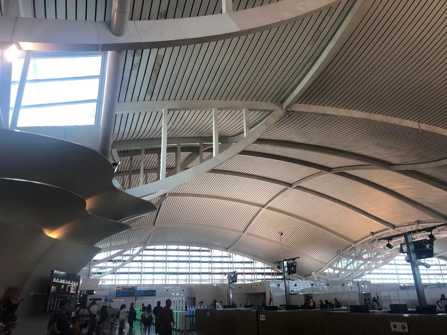 Aeroport de Bali 2 - Indonésie - Shanti Travel.jpg