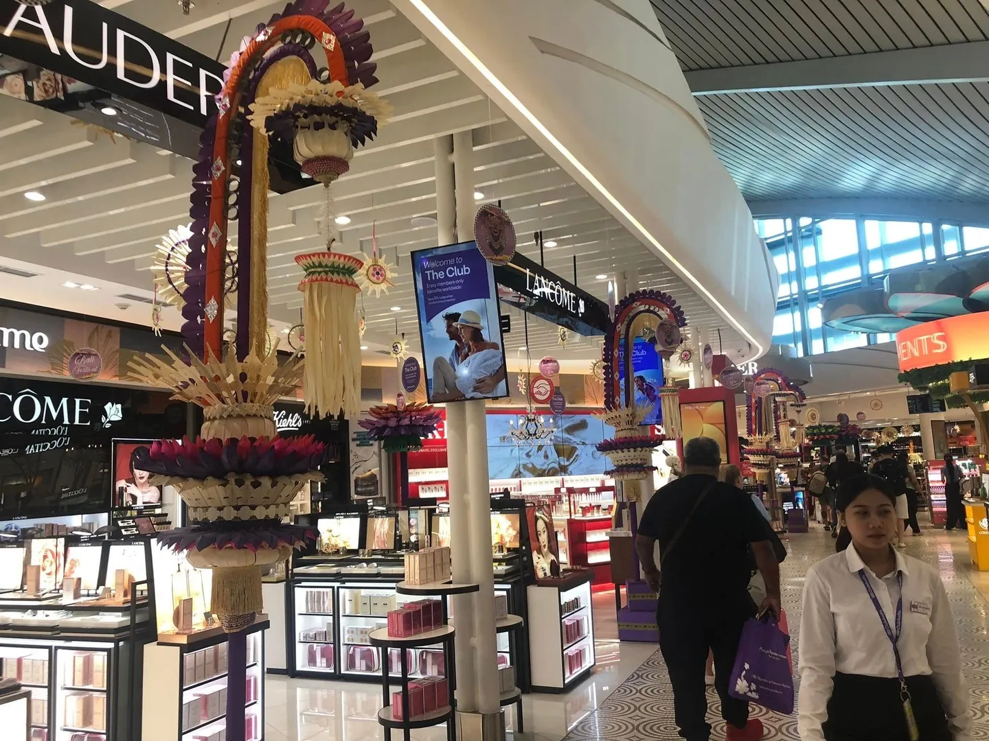 Aeroport de Bali 6 - Indonésie - Shanti Travel.jpg