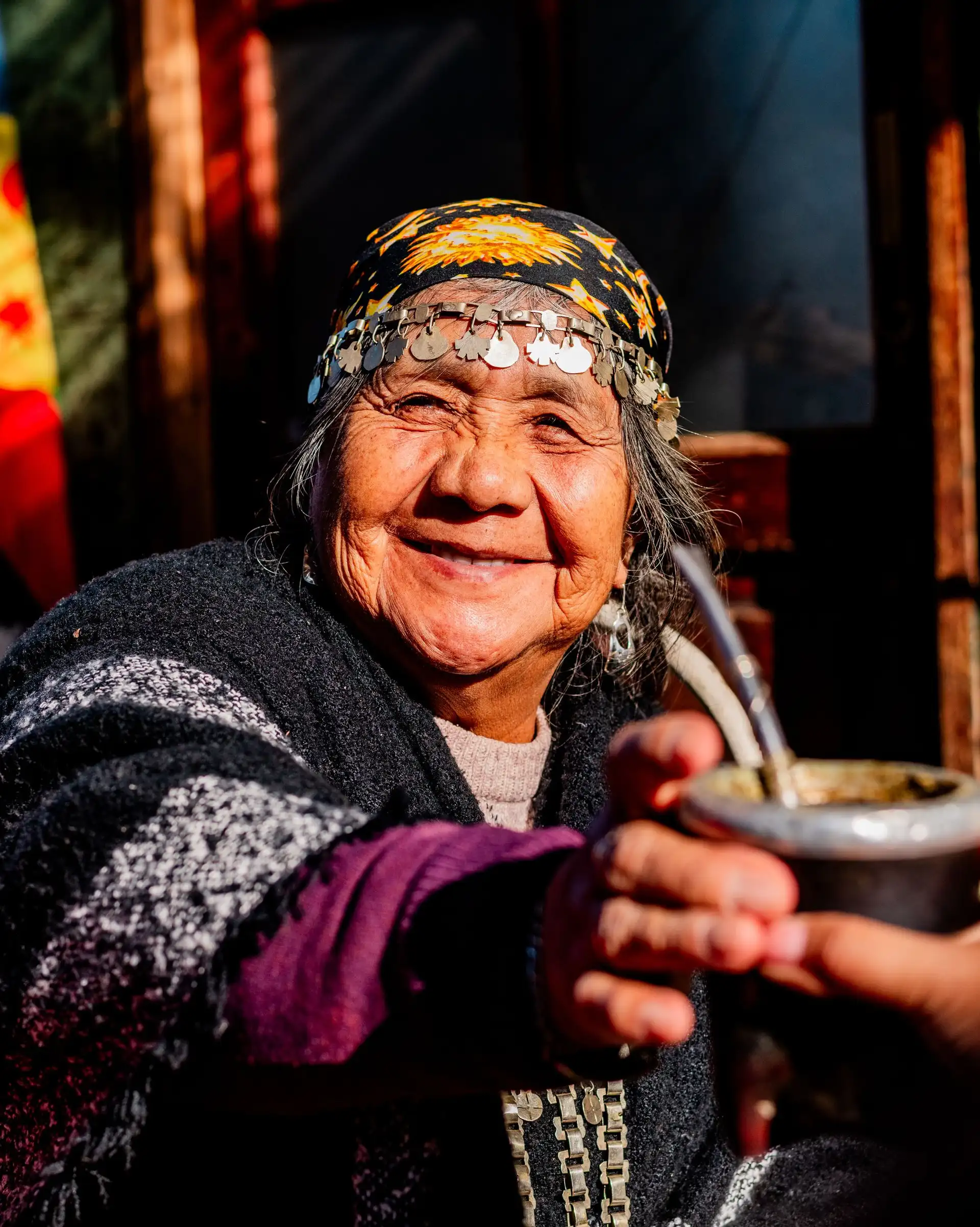 Femme mapuche senior dans la région de San Martín de los Andes, Argentine