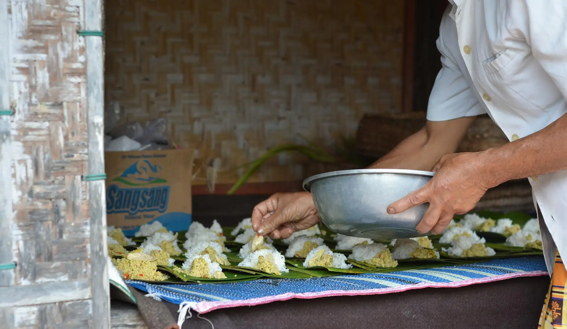 Voyage à Bali — cours de cuisine balinaise à Ubud avec visite du marché local, préparation de plats traditionnels et repas partagé