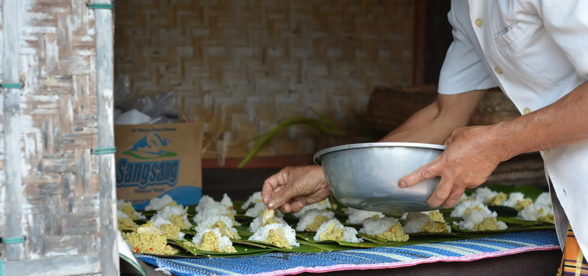 Voyage à Bali — cours de cuisine balinaise à Ubud avec visite du marché local, préparation de plats traditionnels et repas partagé