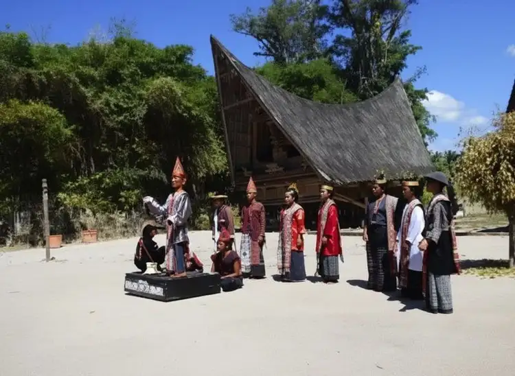 Traditionelles Dorf der Minangkabau Menschen