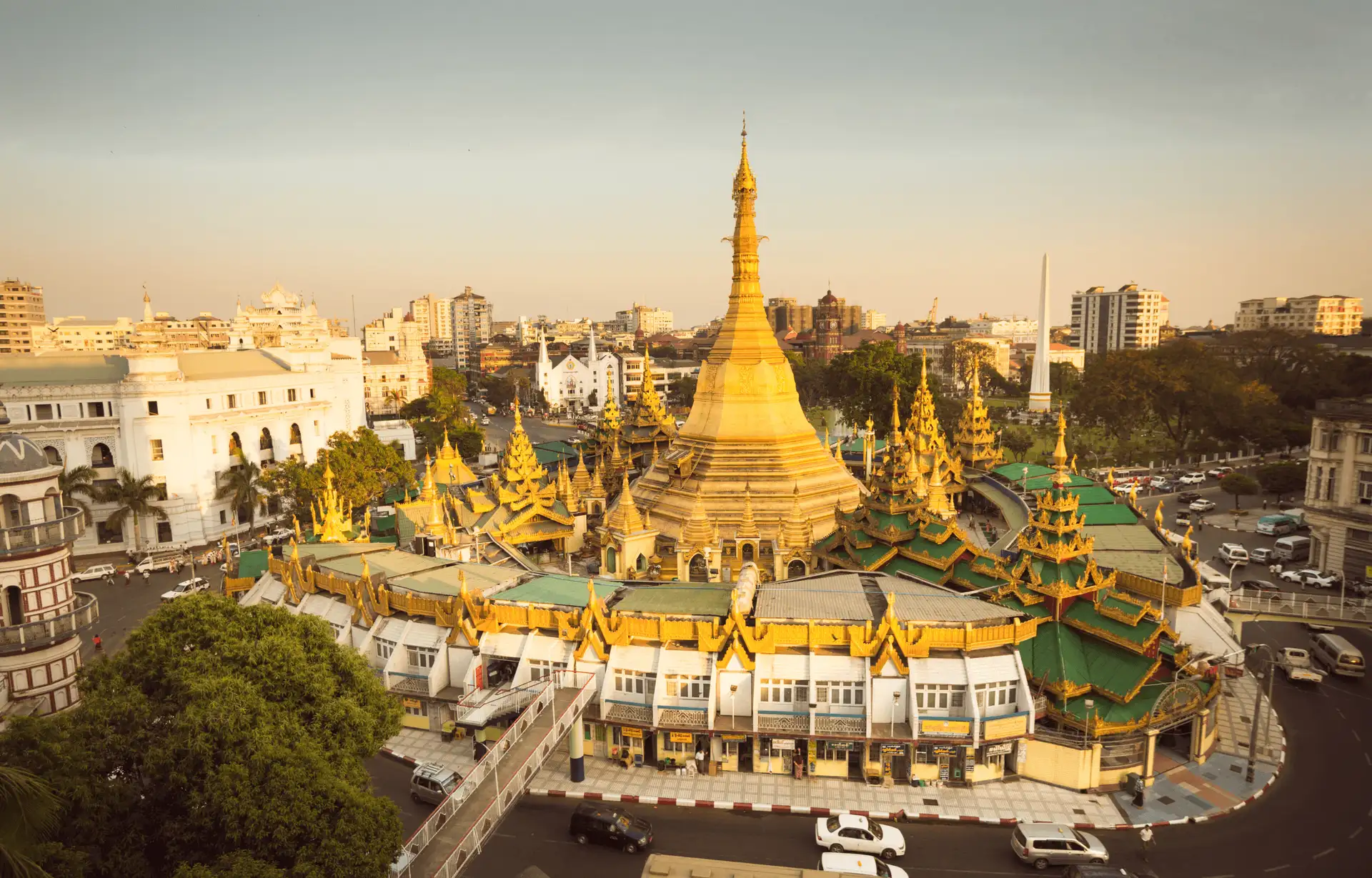 Voyage en Birmanie : Pagode Sule - Coucher de soleil au Myanmar