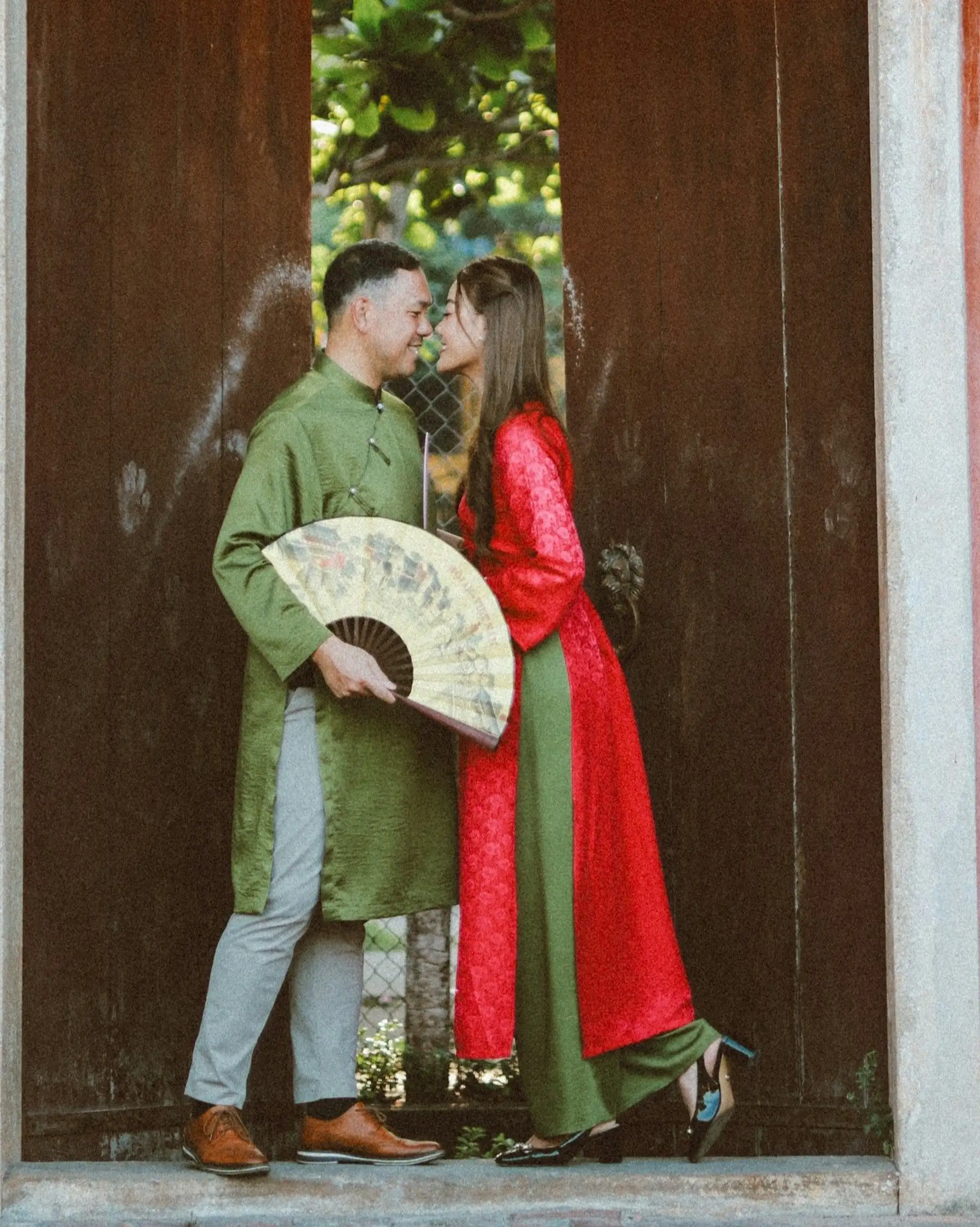 Voyage en Chine - couple en séance photo romantique