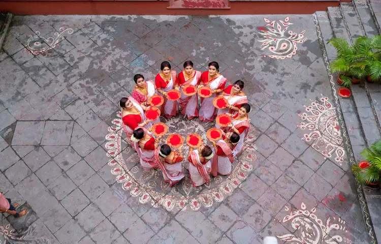 Voyage en Inde - Groupe de danse du festival Durga Puja