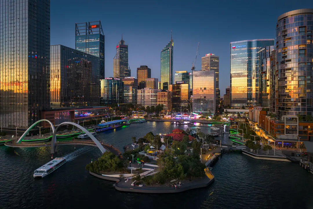 Skyline de Perth depuis la Swan River.jpg
