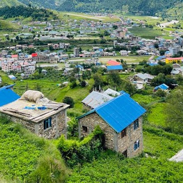 Fahrt ins Manaslu-Gebiet & erster Blick auf die Trekkingwelt