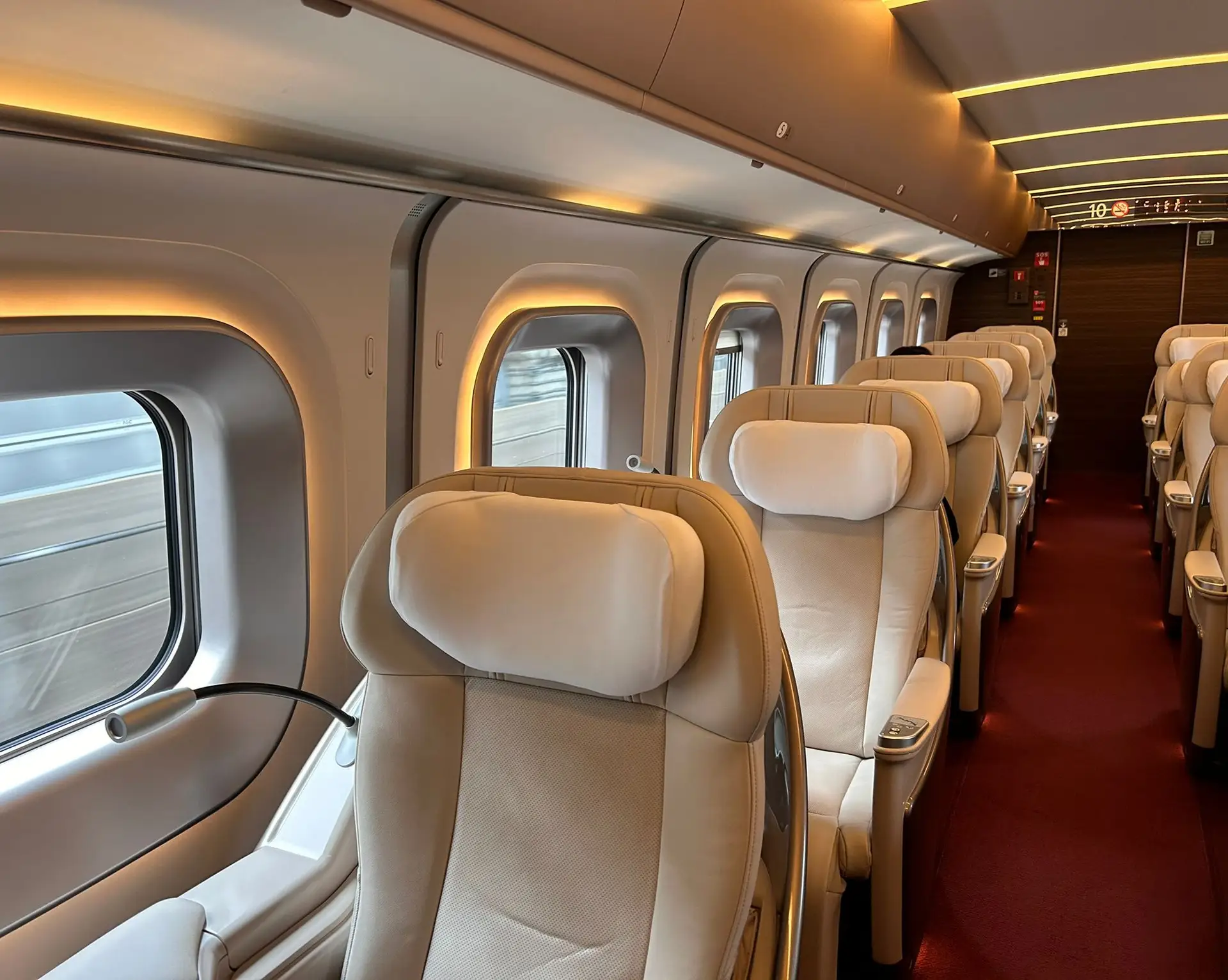 Wagon de la granclass reliant Tokyo et Aomori dans le Tohoku