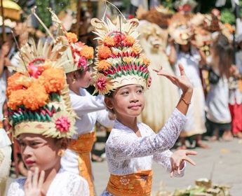 Balinesische traditionelle Tänze auf Bali