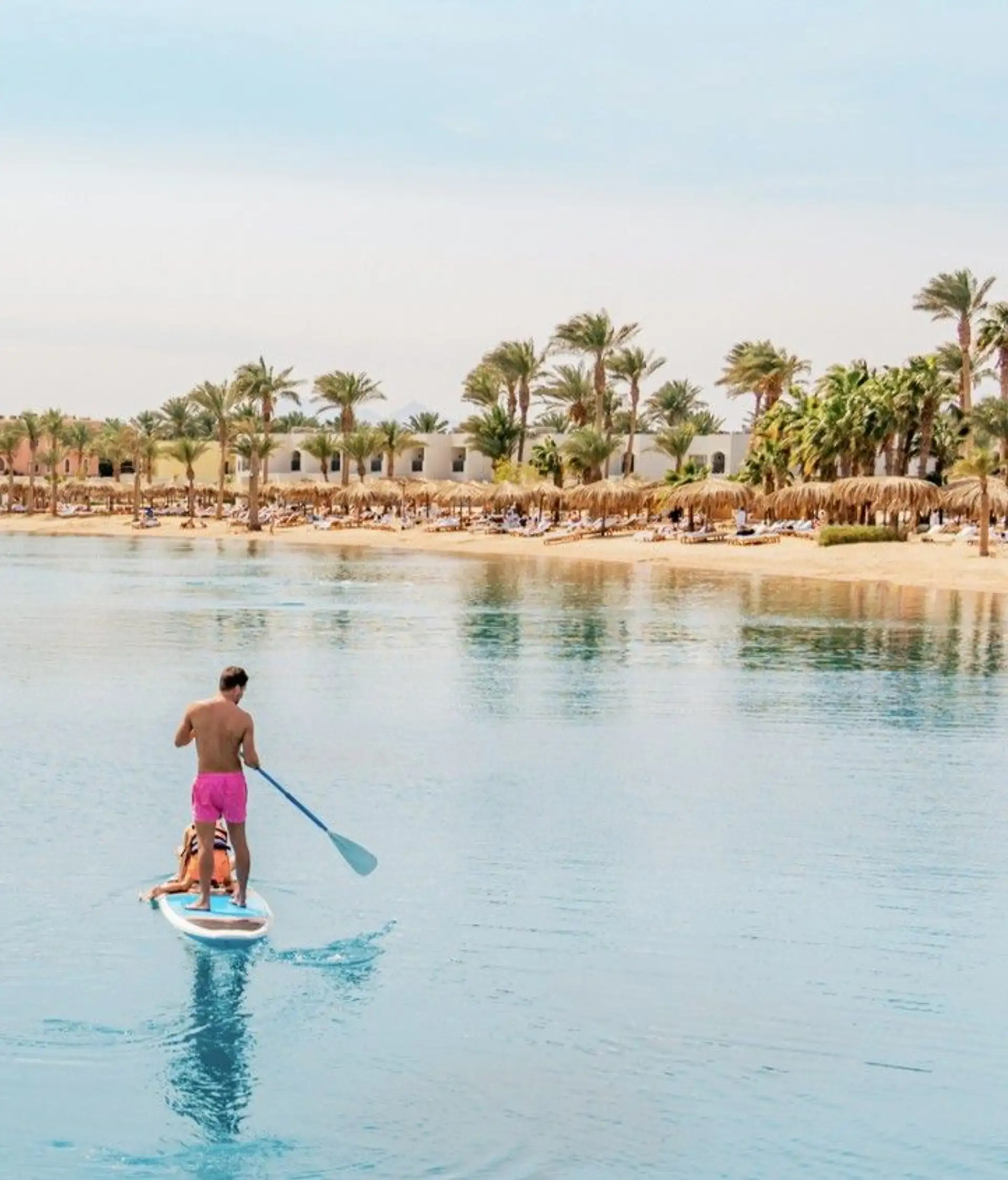 Paddle en famille à Hurghada lors d'un voyage en Egypte avec Shanti Travel