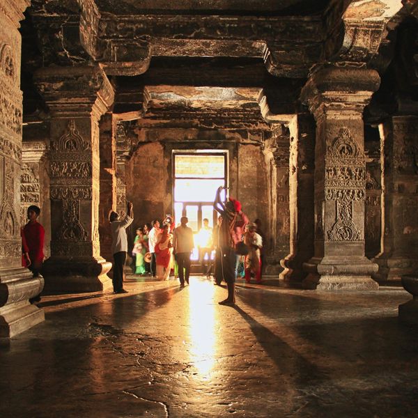 La beauté des grottes d'Ellora en Inde, lors d'un voyage dans le Maharashtra