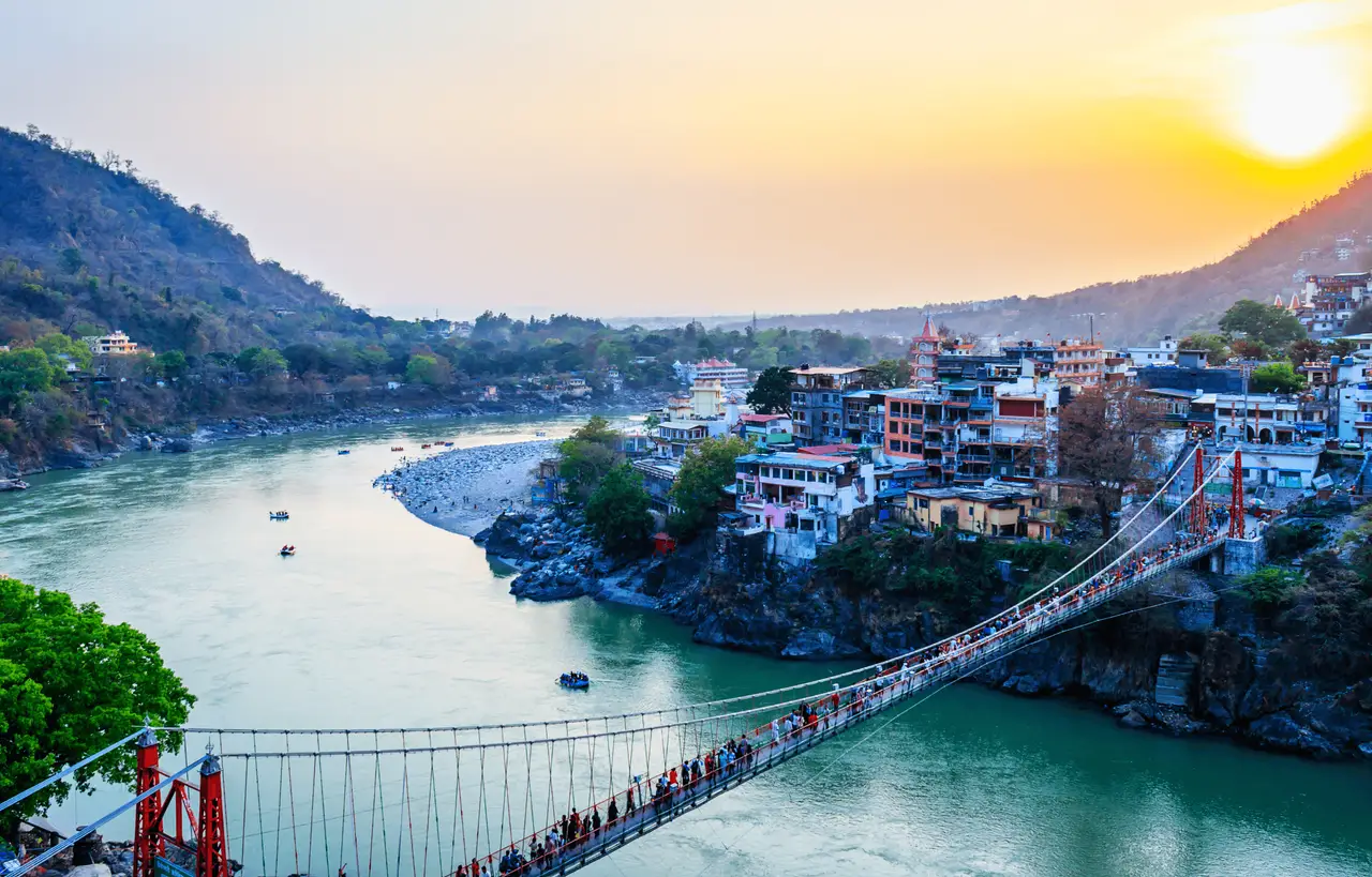Balade libre dans la ville berceau du yoga Rishikesh 