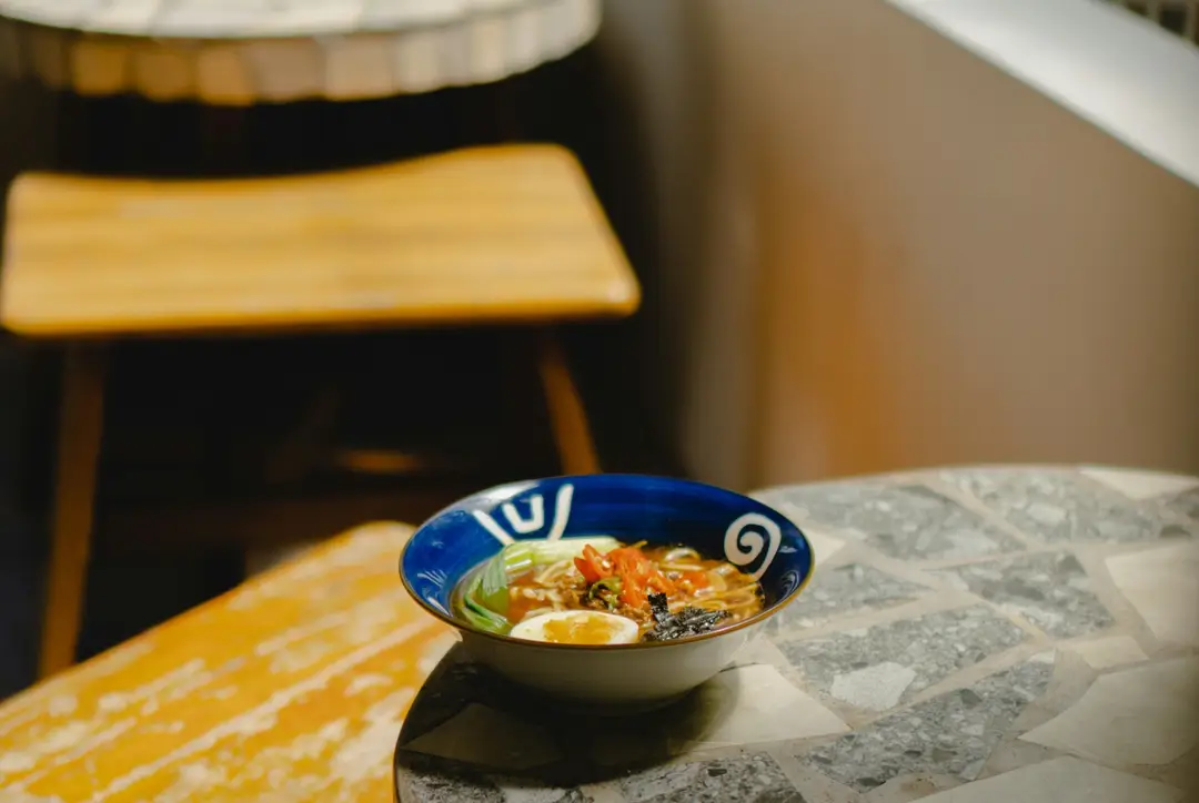 Indonesia restaurant food 1-unsplash.jpg