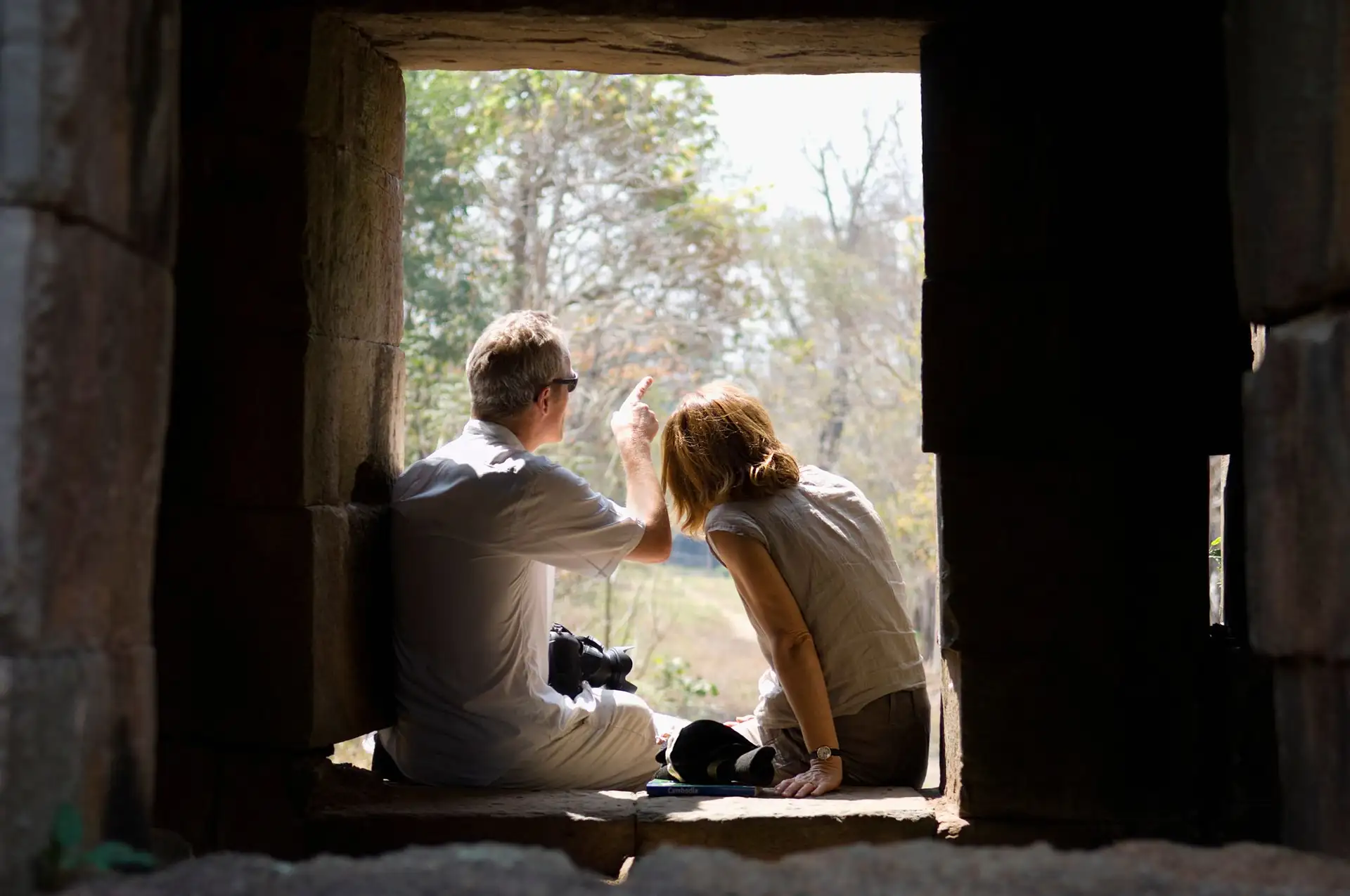 Guide de voyage en Asie - Inspiration baroudeur senior couple vintage