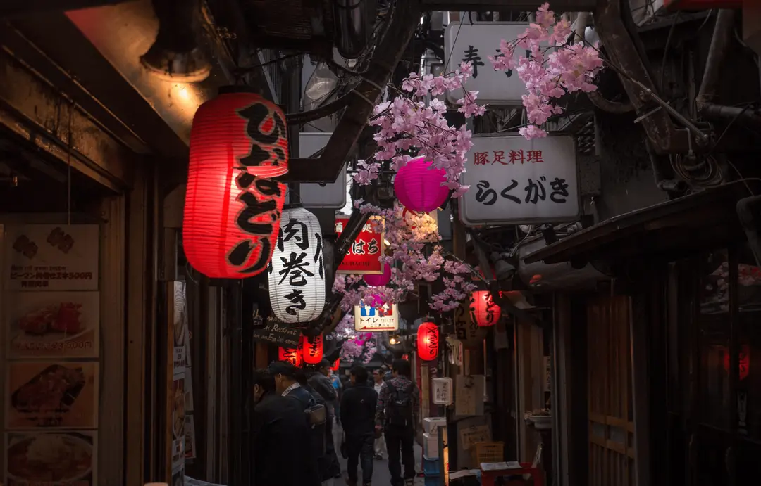 Ruelle traditionnelle à Tokyo, au Japon