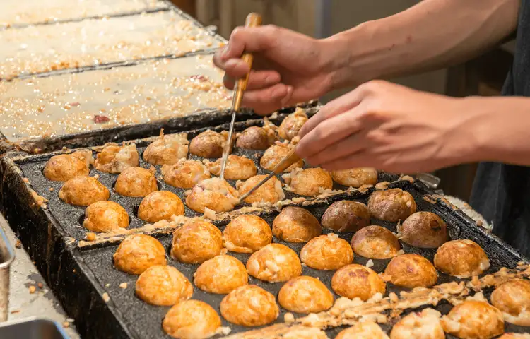 Voyage au Japon - Cuisine de rue réputée d'Osaka