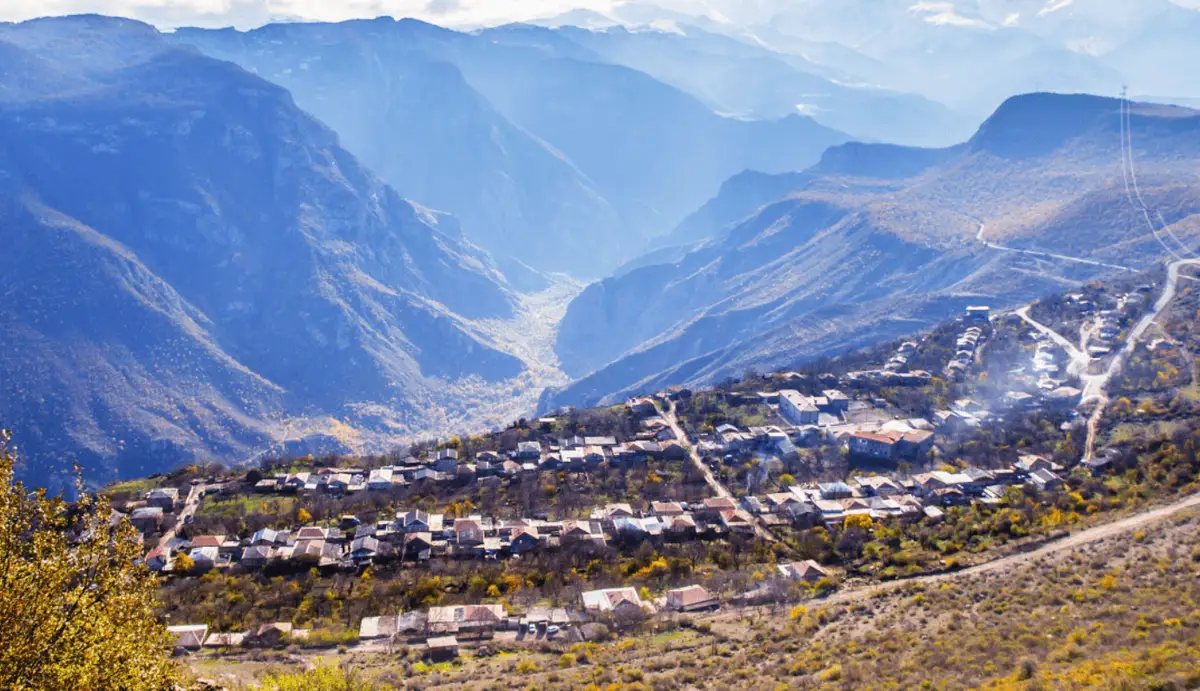 Goris-paysage-montagne