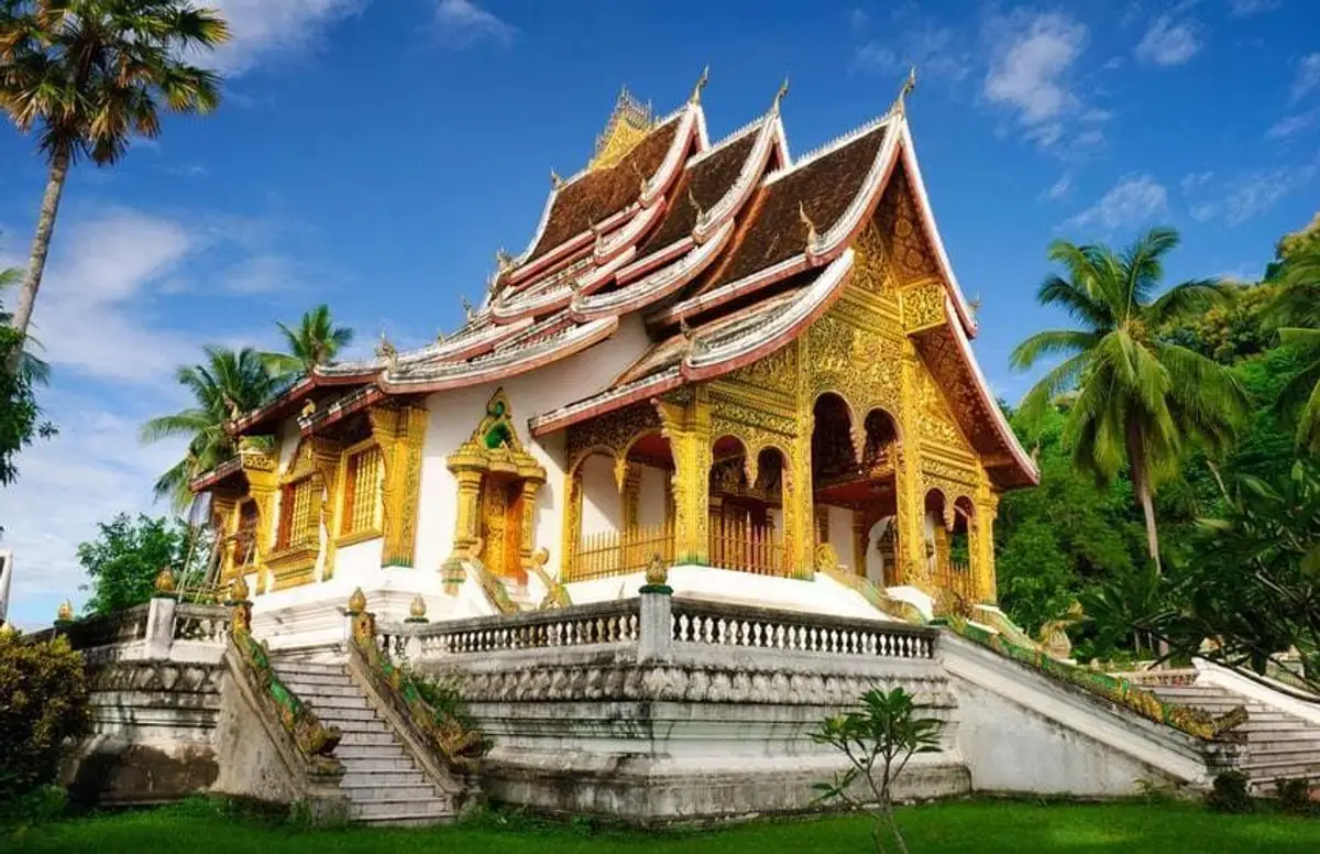 Cambodia-Grand-Tour-de-lAsie-du-Sud-est-temple