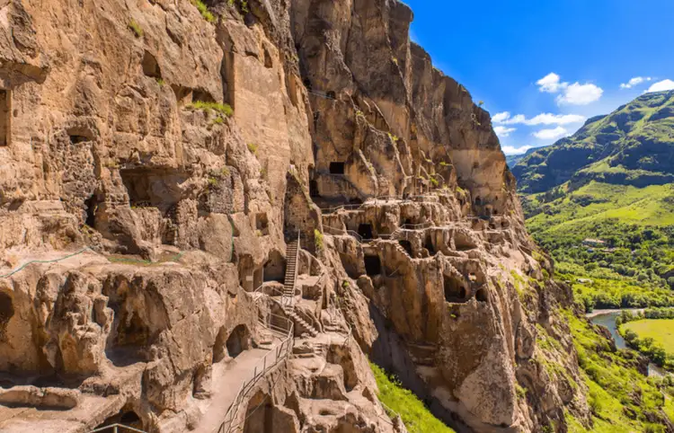 Gyumri-Vardzia