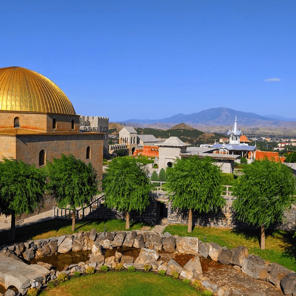 cathedrale-Bagrati-grotte-prométhée