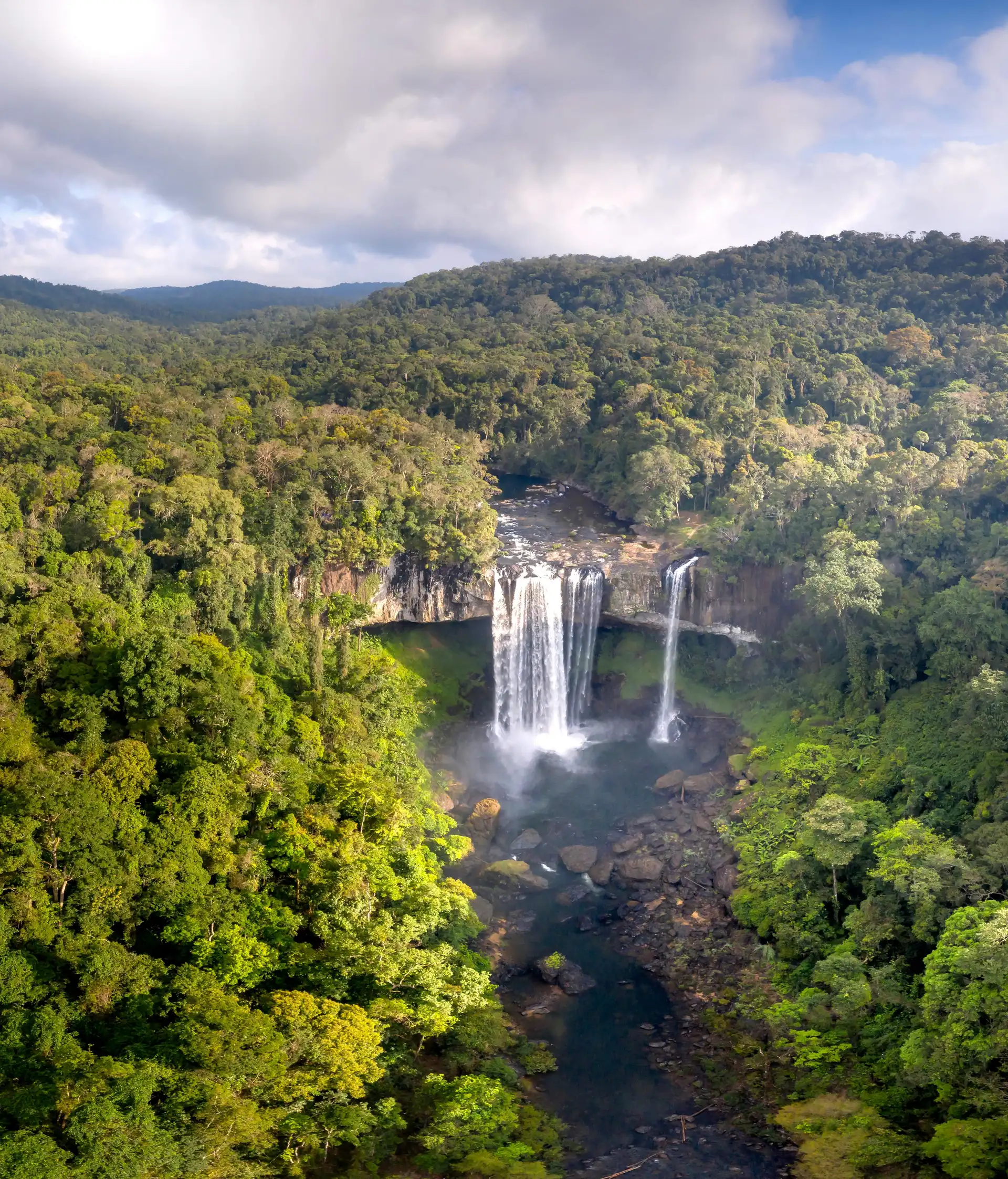 Voyage au Laos, Cascade dans la jungle