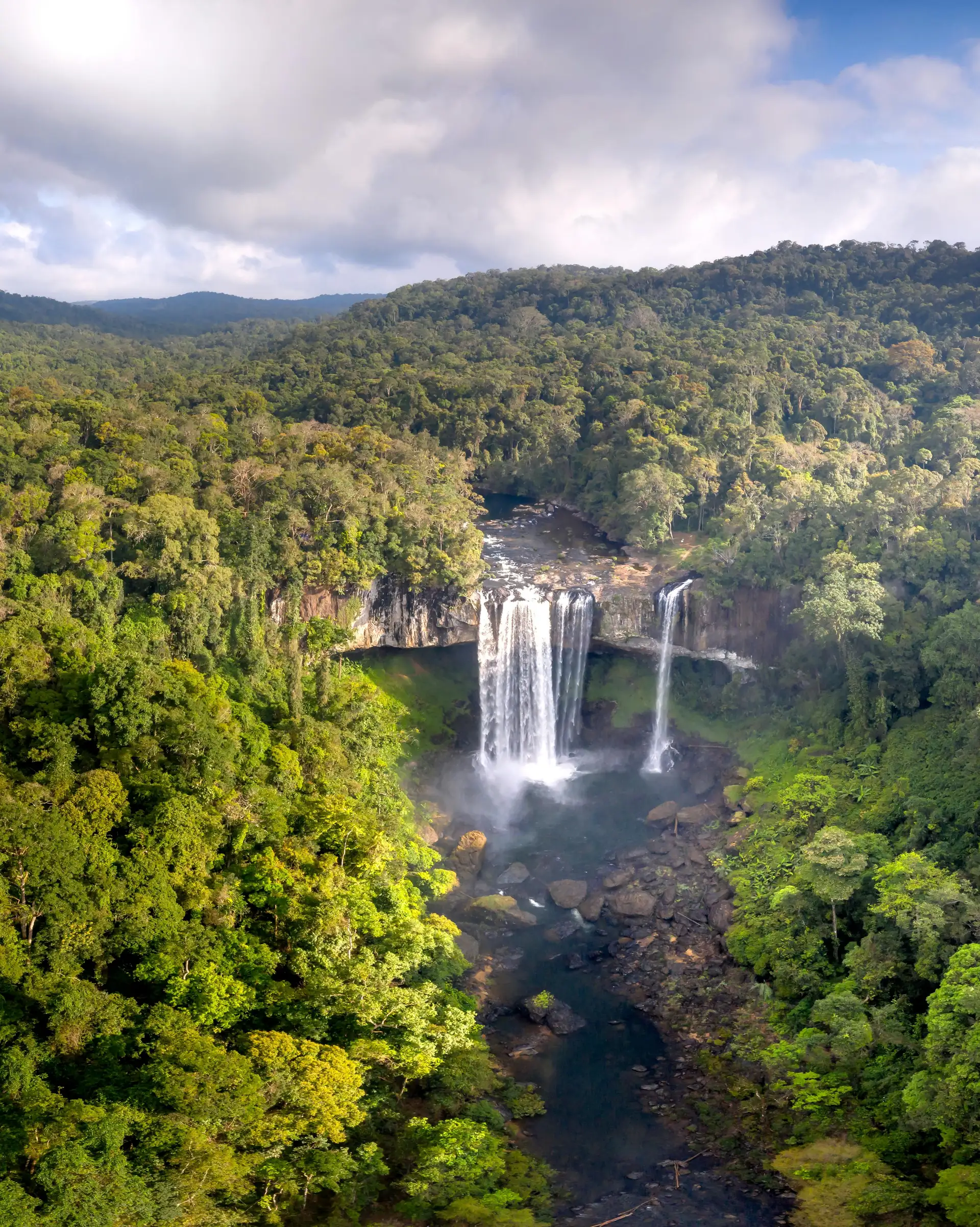 Voyage au Laos, Cascade dans la jungle