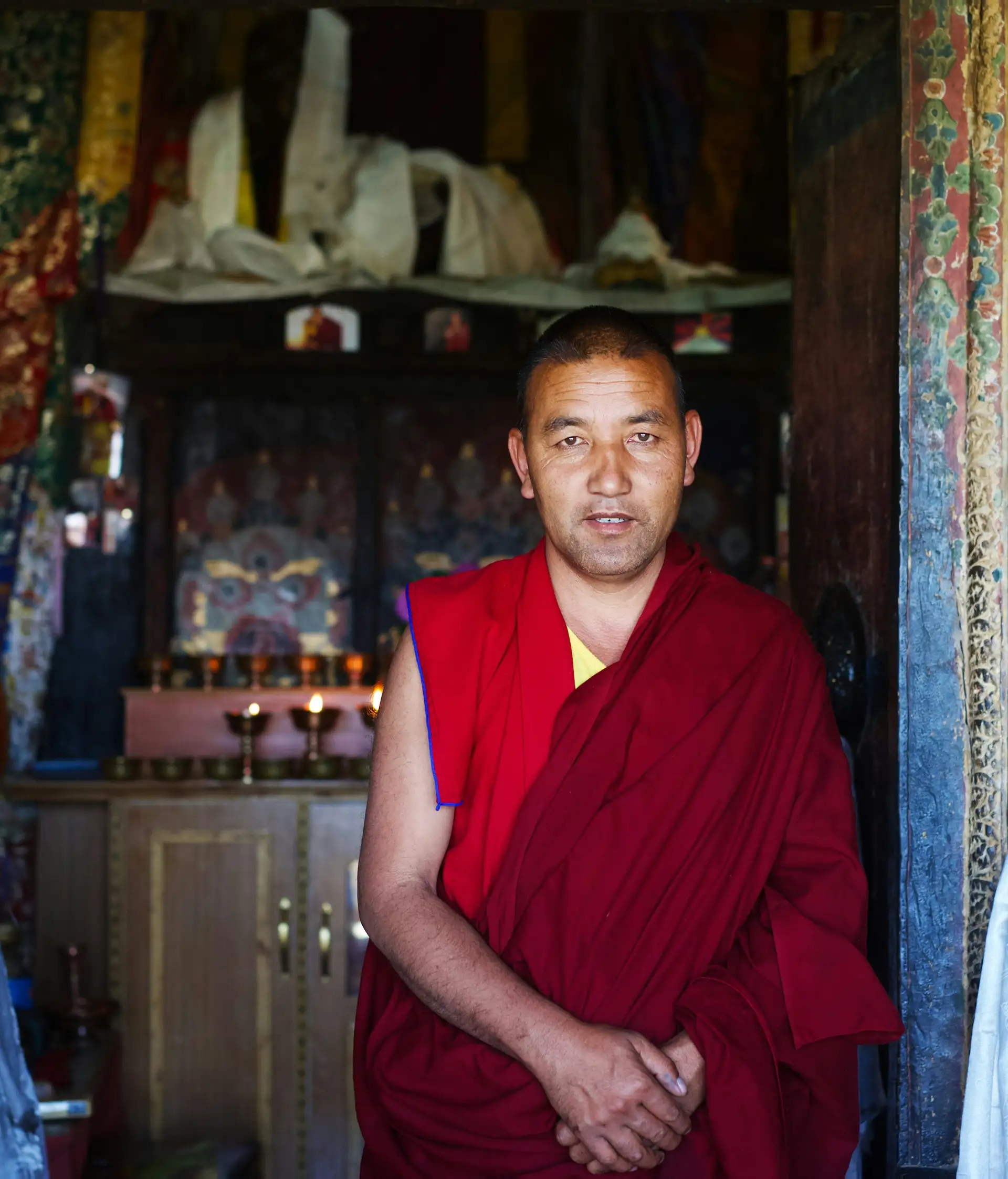 Voyage en Inde, Ladakh : Moine en habit de prière
