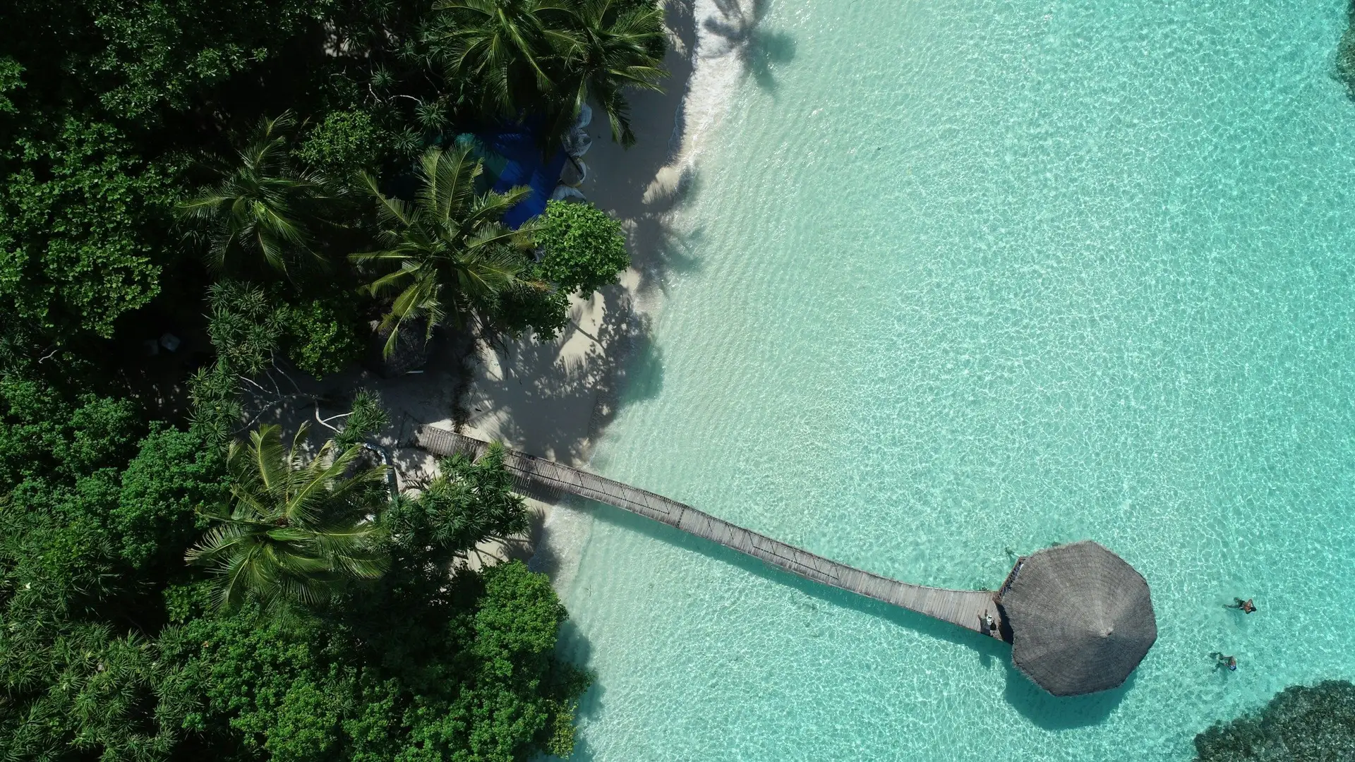 Voyage aux Maldives, Plage de sable blanc, lagon bleu