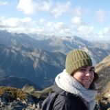 Portrait de Mathilde Darricades, experte Shanti Travel au Japon, passionnée par l’atmosphère apaisante du quartier Bikan à Kurashiki.