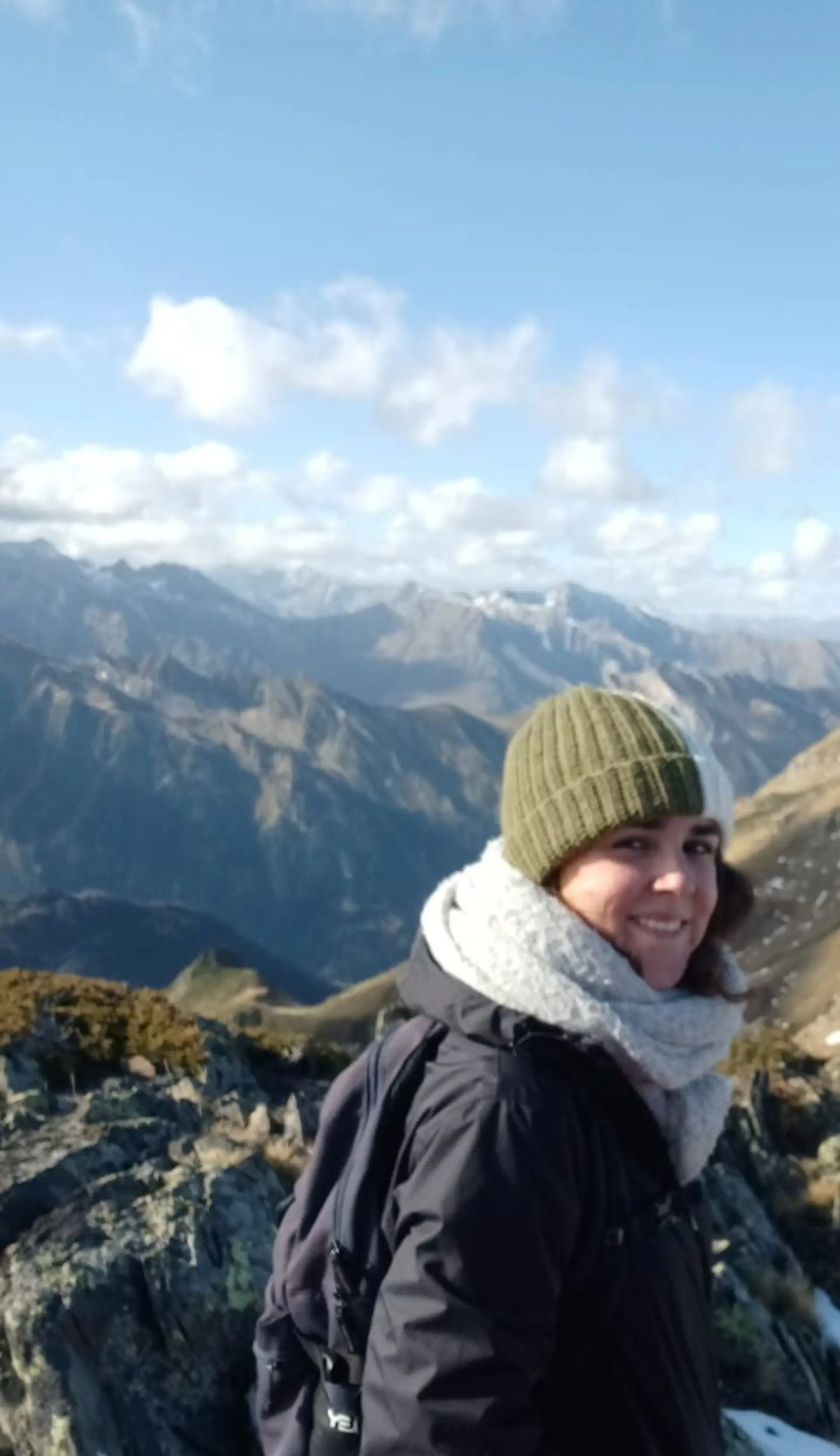 Portrait de Mathilde Darricades, experte Shanti Travel au Japon, passionnée par l’atmosphère apaisante du quartier Bikan à Kurashiki.