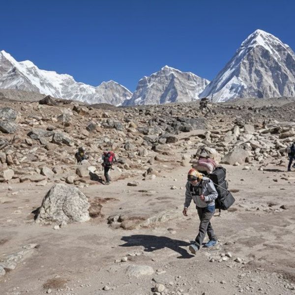 Minerallandschaften und Aufstieg Machhapuchhare