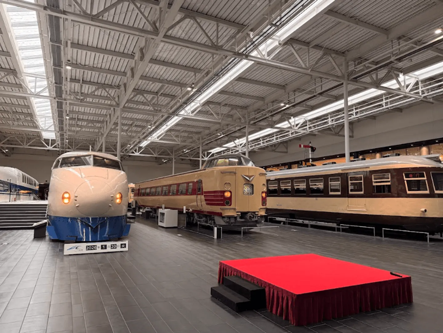Voyage en Asie — exposition de Shinkansen et trains historiques au musée ferroviaire de Nagoya symbole de l’innovation japonaise