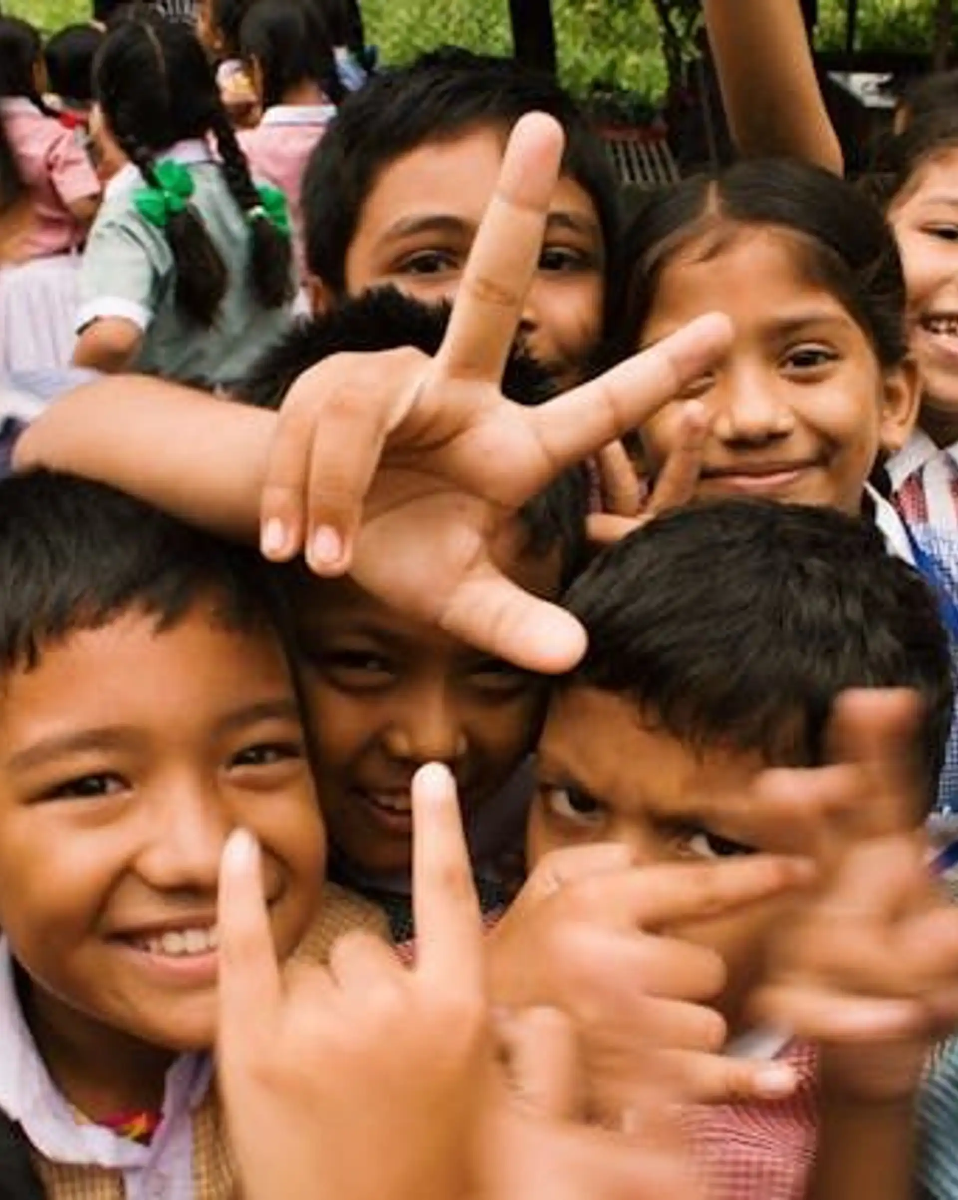 Nepalesische Kinder Willkommen in Nepal