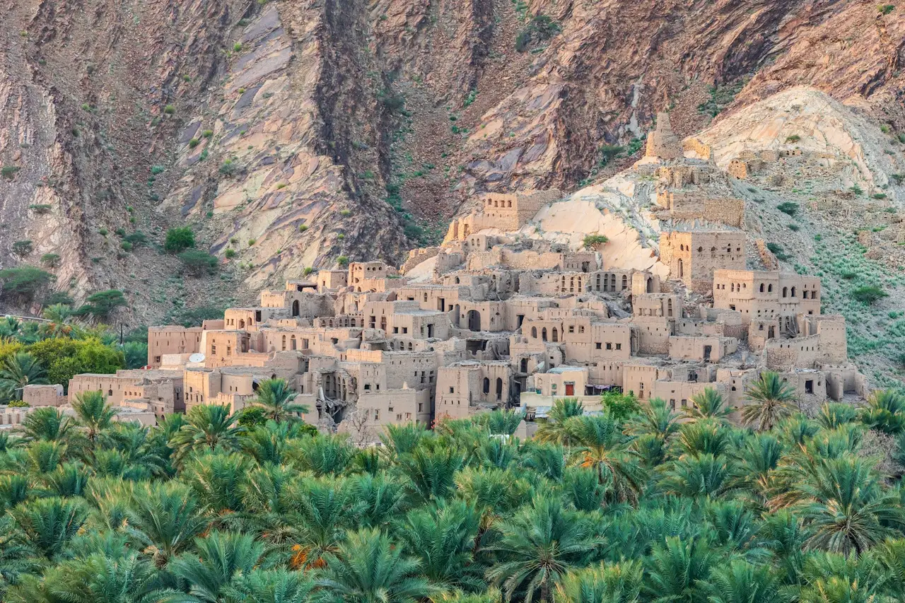city-mountain-Oman-Musandam
