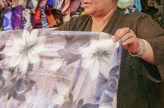 Voyage en Ouzbékistan – Marché aux tissus de Boukhara