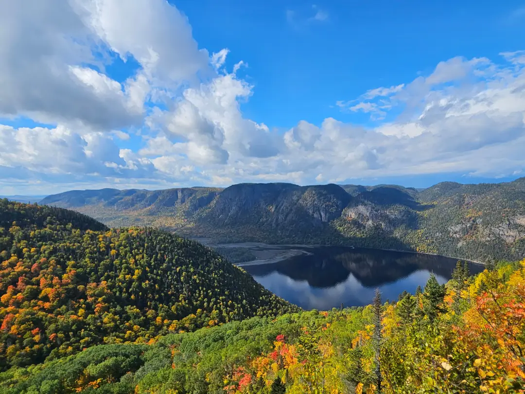Paysage d'automne dans la région du Saguenay, au Québec