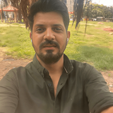 Portrait de Pradeep Rathore, expert Shanti Travel en Inde et Rajasthan, passionné par les traditions du désert, les forts majestueux et les rencontres humaines.