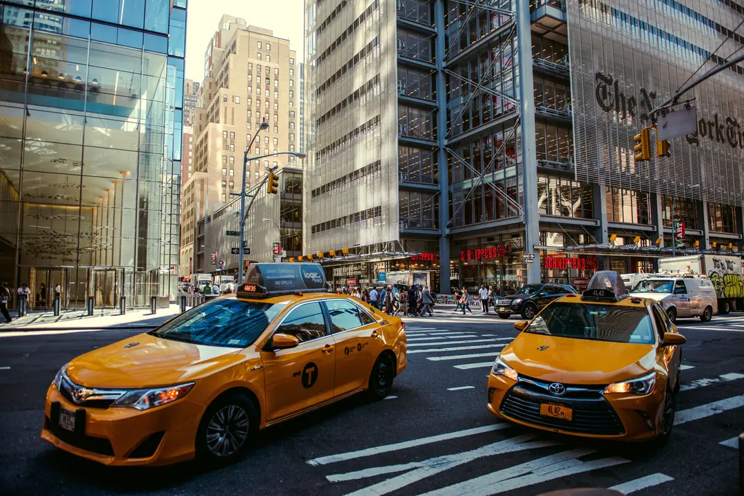 Rue de New York avec ses emblématiques taxis jaunes