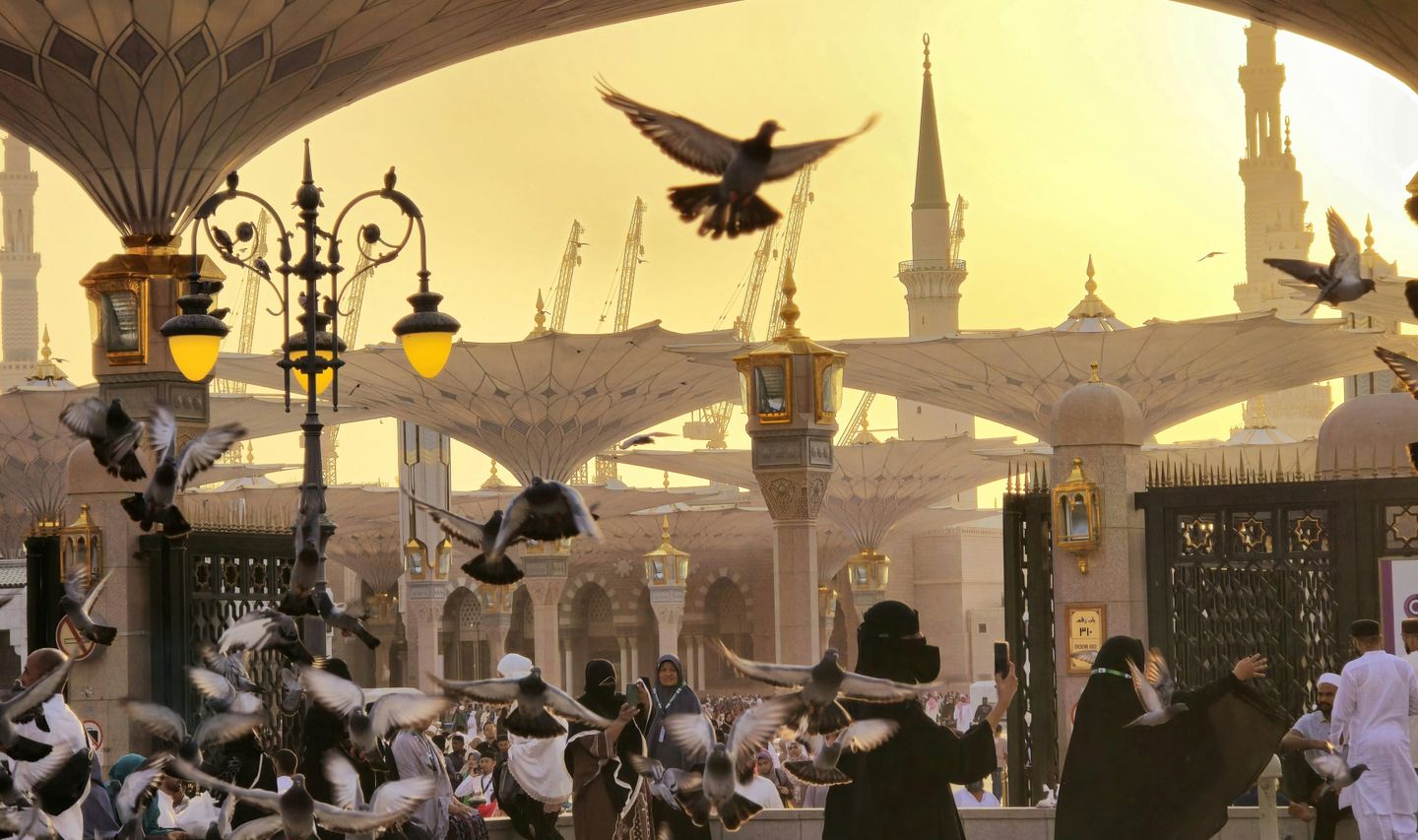 Voyage en Arabie Saoudite - Coucher de soleil sur la mosquée Nabawi à Médine