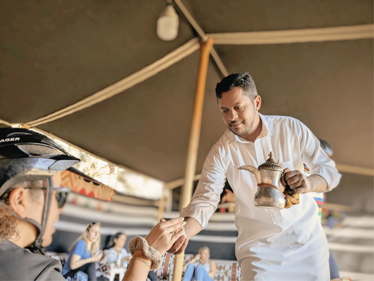 Saudi Arabia bike people coffee 3.png