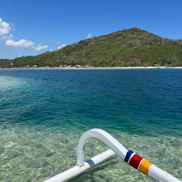 Bateau traditionel proche des iles secret de Gili